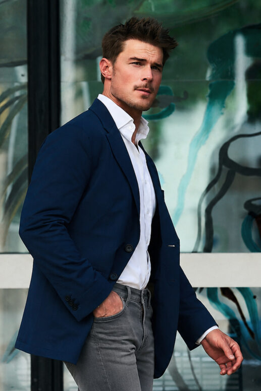 The Navy Performance Lined Blazer